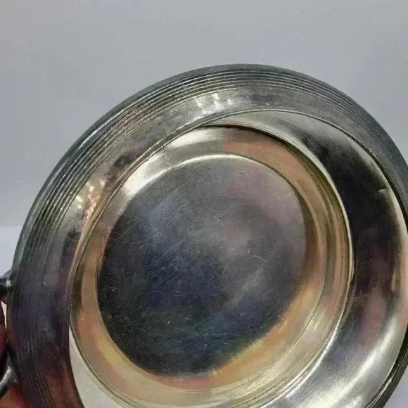 Vintage REED and BARTON Silver Plate Covered Dish/pan Handled No.1100. Taunton - Picture 4 of 15